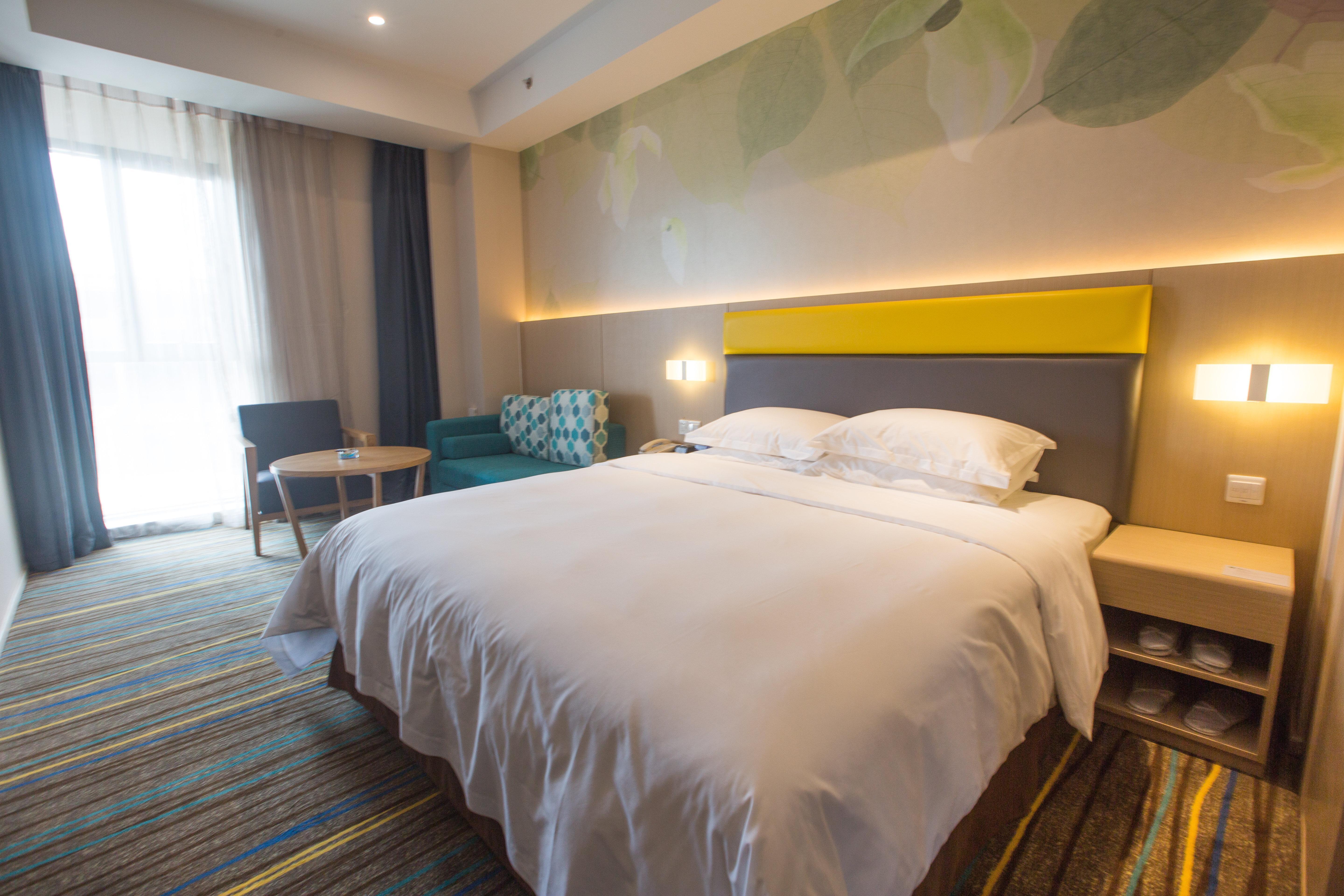 Holiday Inn Express Emei Mountain By Ihg Emeishan Εξωτερικό φωτογραφία