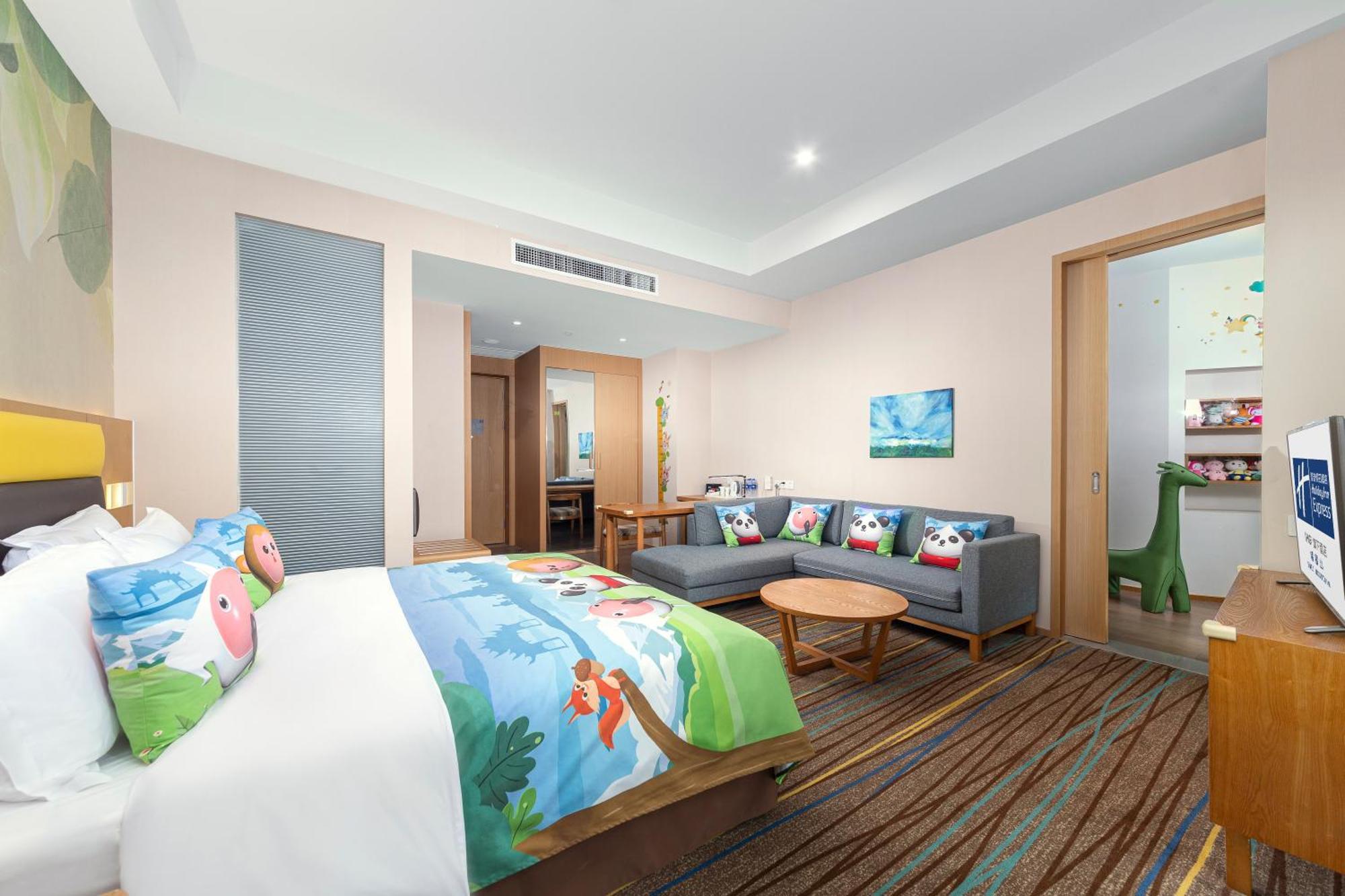 Holiday Inn Express Emei Mountain By Ihg Emeishan Εξωτερικό φωτογραφία