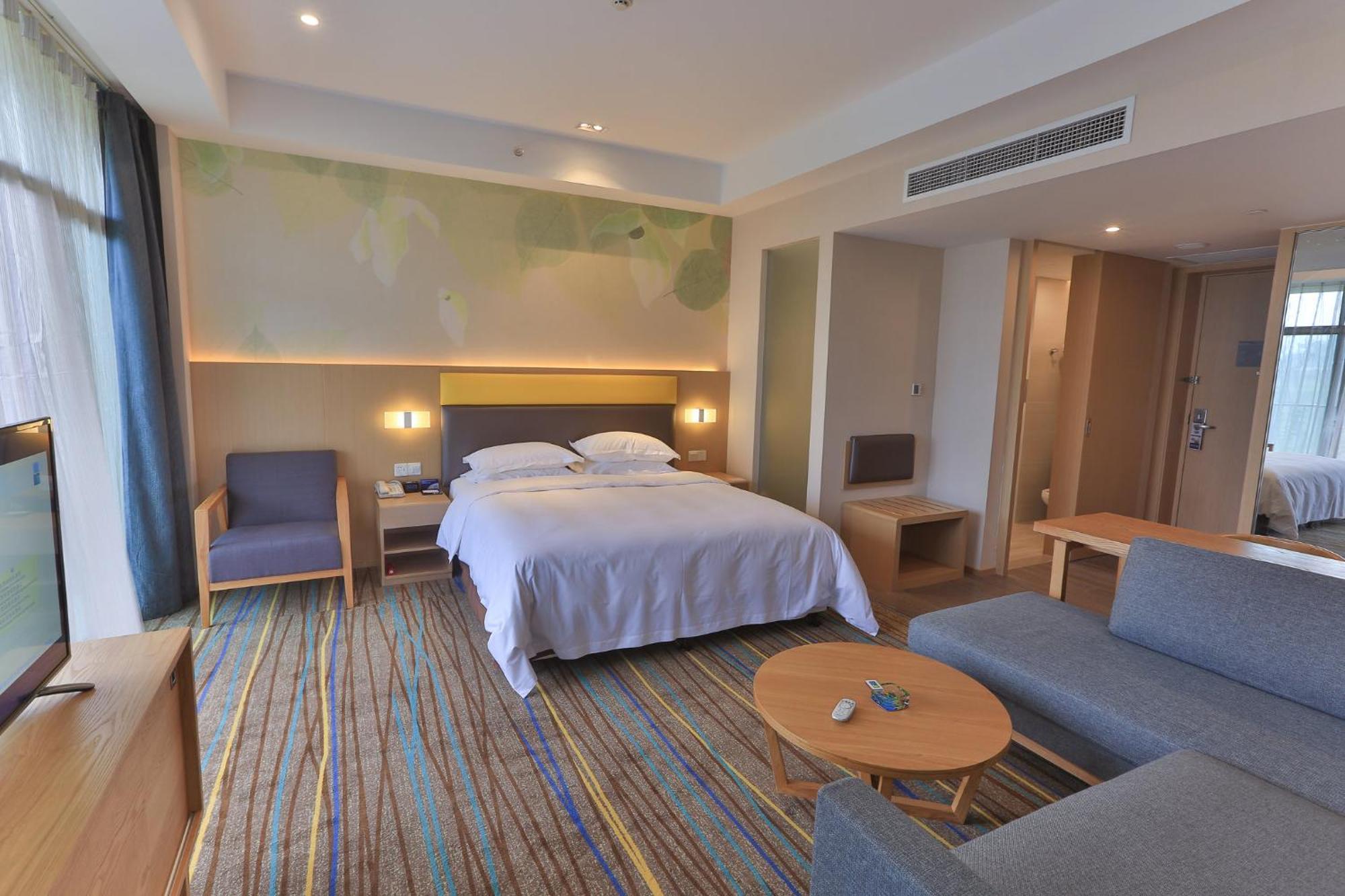 Holiday Inn Express Emei Mountain By Ihg Emeishan Εξωτερικό φωτογραφία